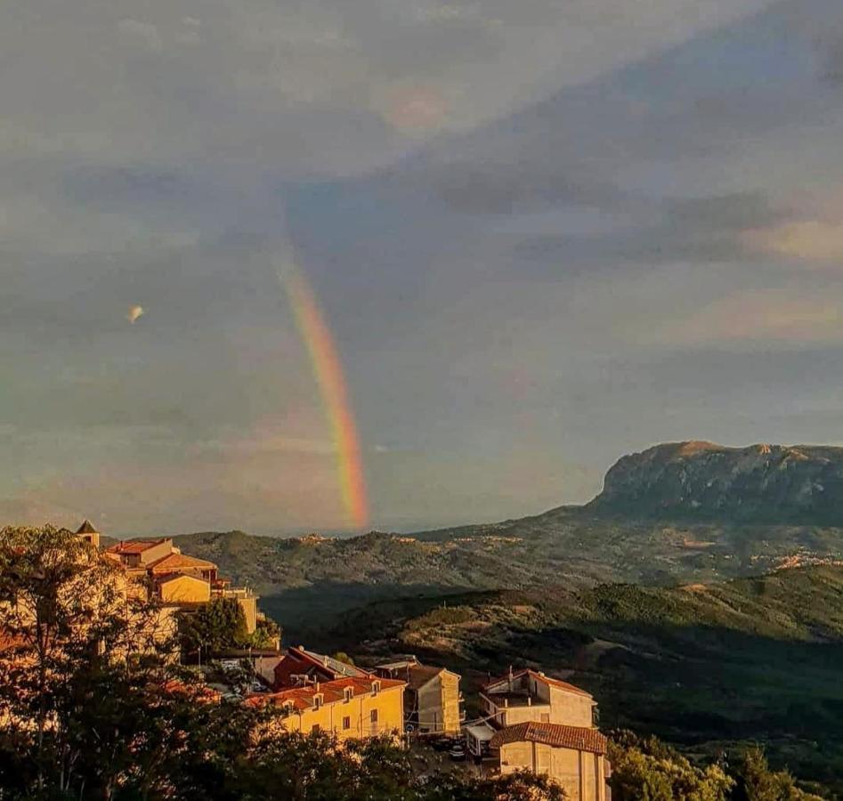 Agriturismo Ai Monaci Montano Antilia ภายนอก รูปภาพ